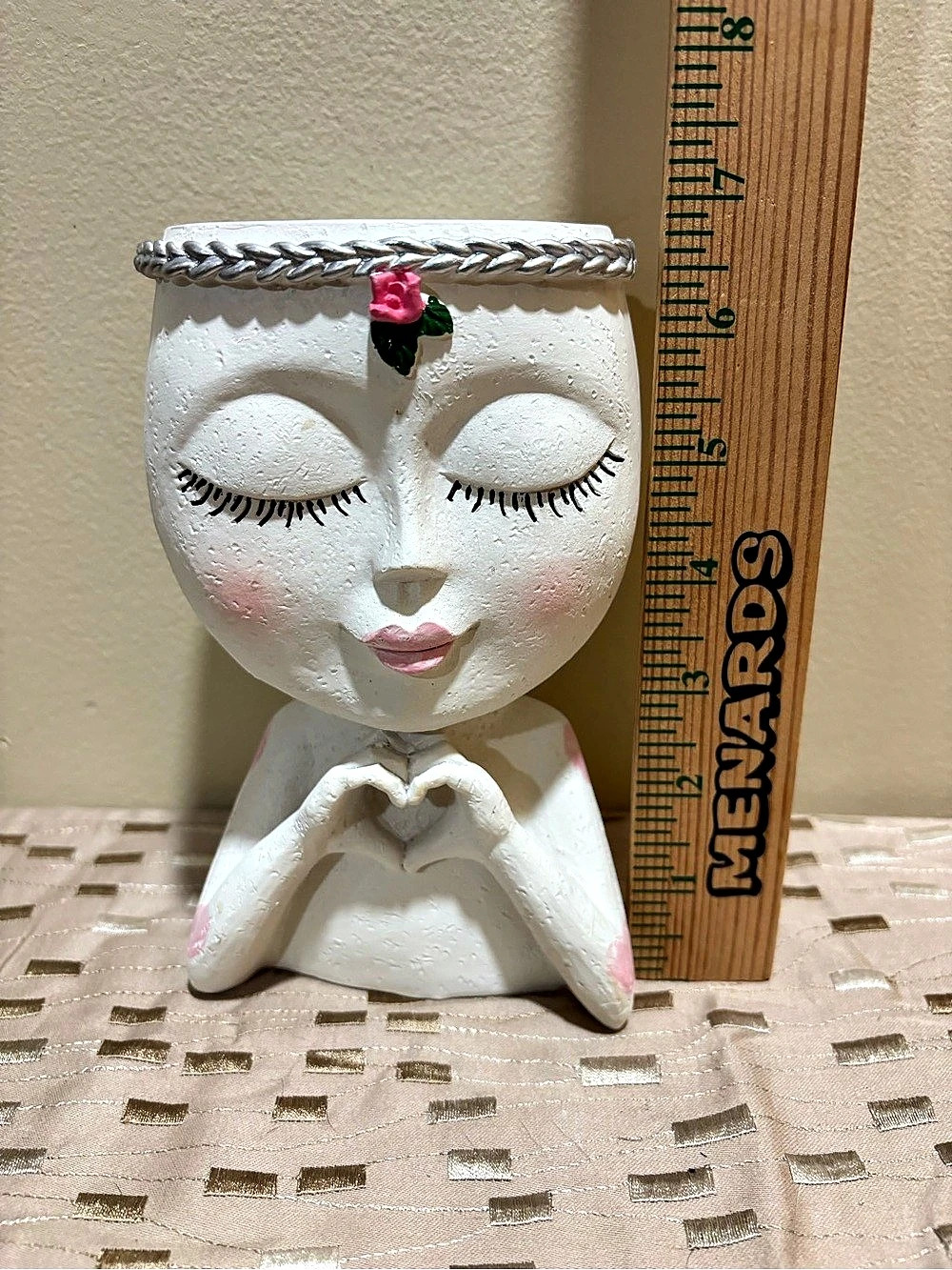 Face Planter Pot with Heart Hands in White & Pink Blush